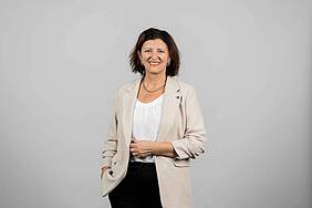 Portraitfoto von Claudia Brück