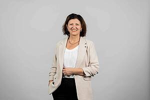 Portraitfoto von Claudia Brück